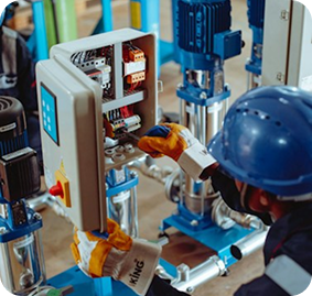 Smart Connected Manufacturing Interface with HUD Holographic telemetry